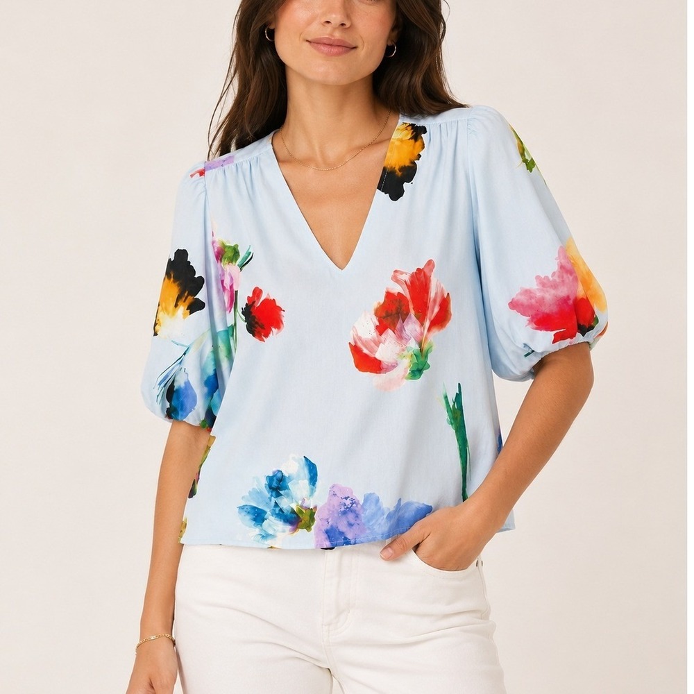 Finley NEW Tish Blue Sky Floral Puff Sleeve Blouse Artsy Cotton Top SZ Medium